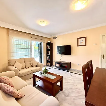 Apartment Cozy Near Puerto Banus *